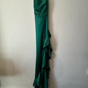 Elegant Green Evening Gown
